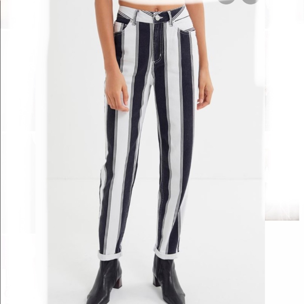 Urban Outfitter Mom Jeans